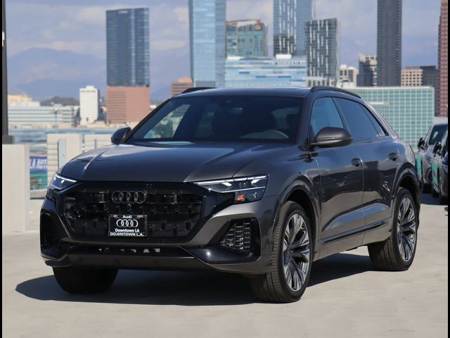 2025 Audi Q8 Premium