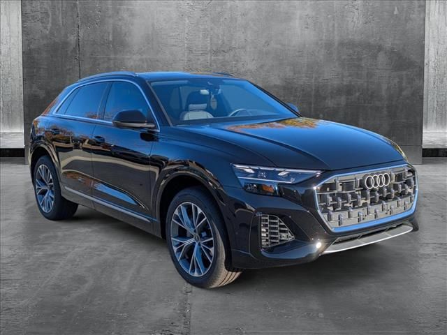 2025 Audi Q8 Premium