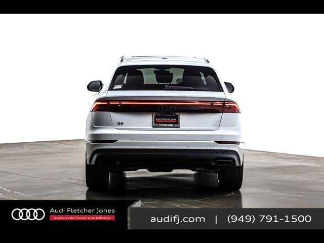 2025 Audi Q8 Premium
