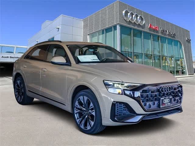 2025 Audi Q8 Premium