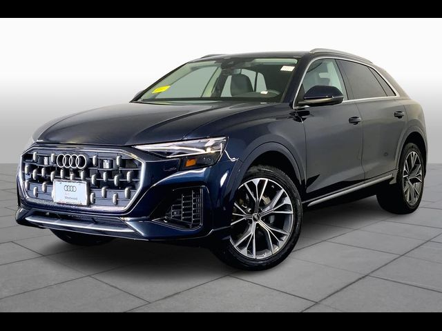 2025 Audi Q8 Premium