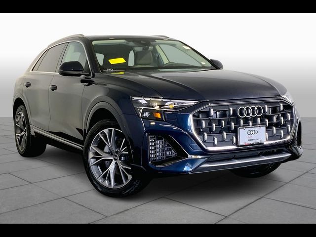 2025 Audi Q8 Premium