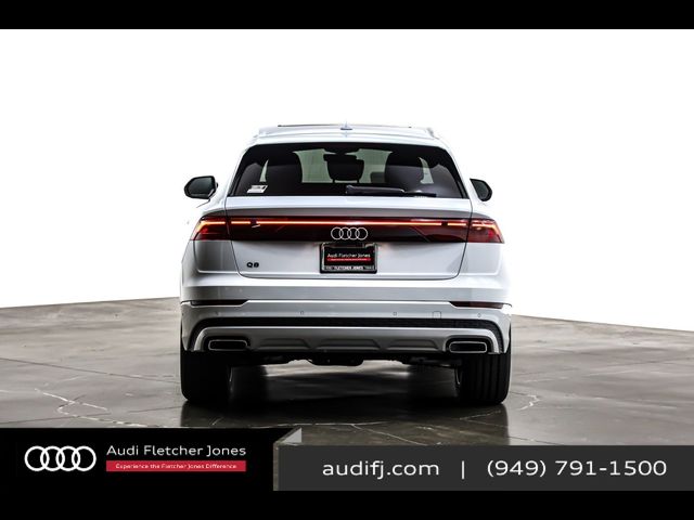 2025 Audi Q8 Premium