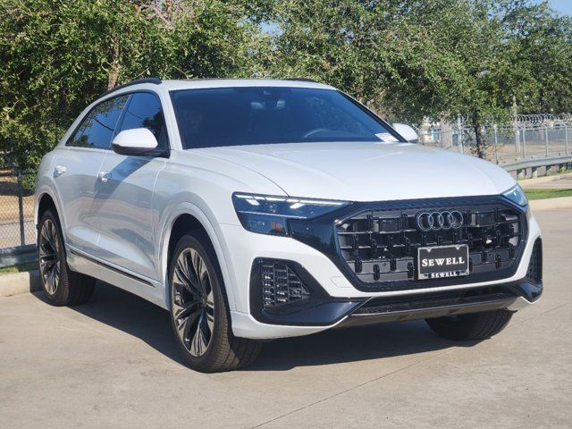 2025 Audi Q8 Premium