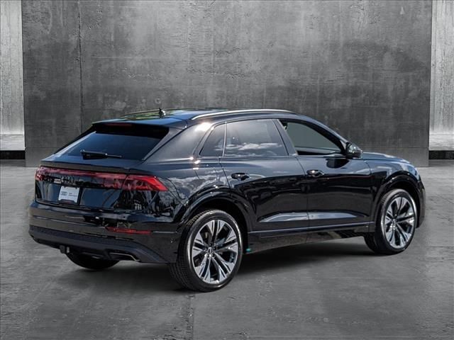 2025 Audi Q8 Premium