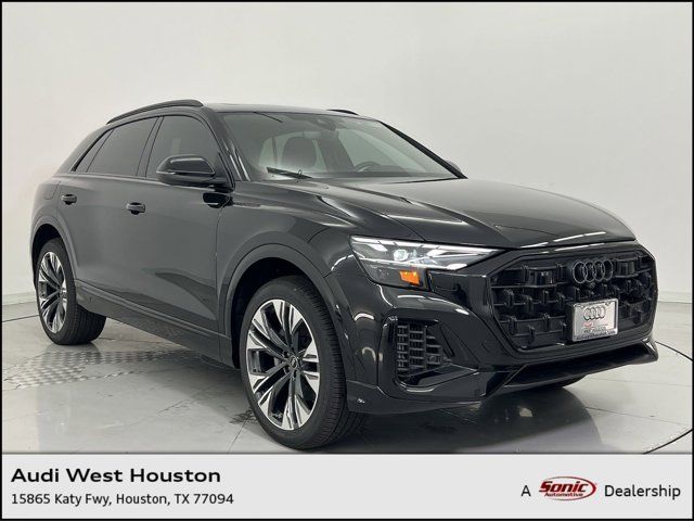 2025 Audi Q8 Premium