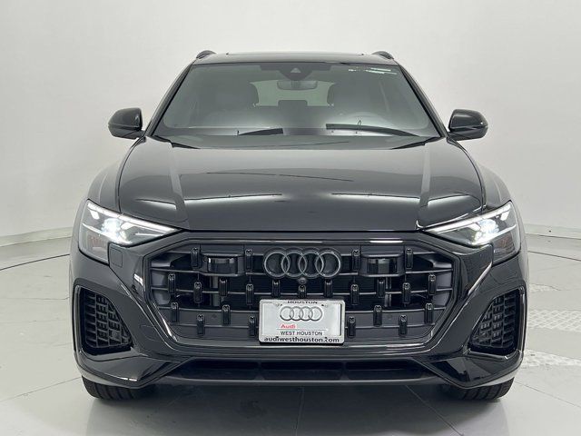 2025 Audi Q8 Premium