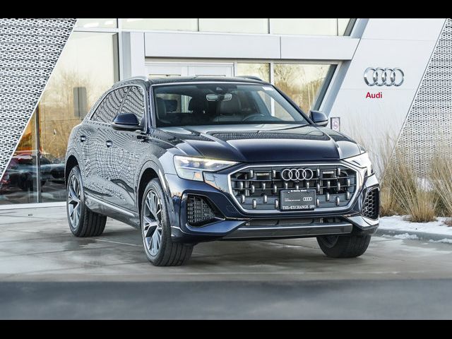 2025 Audi Q8 Premium