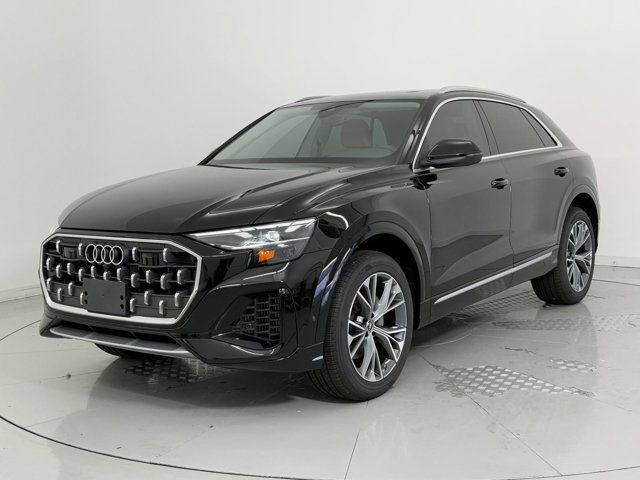 2025 Audi Q8 Premium