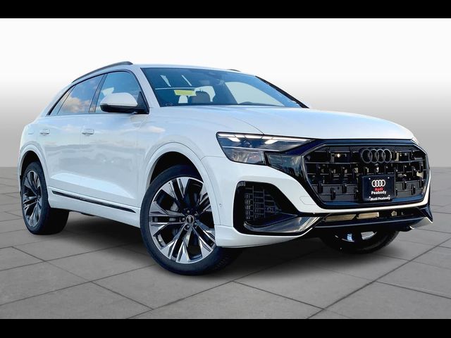 2025 Audi Q8 Premium