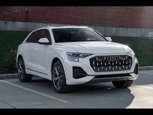 2025 Audi Q8 Premium