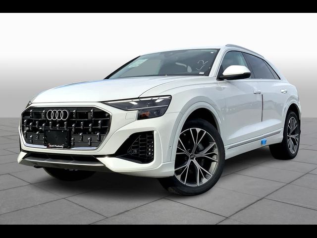 2025 Audi Q8 Premium