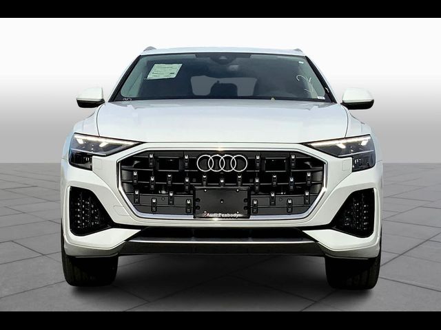 2025 Audi Q8 Premium