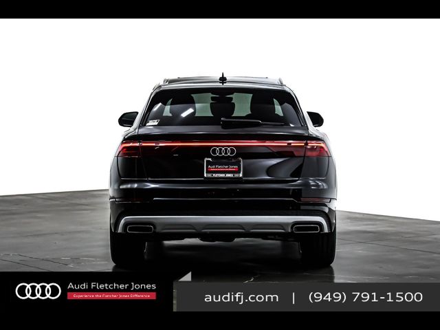 2025 Audi Q8 Premium