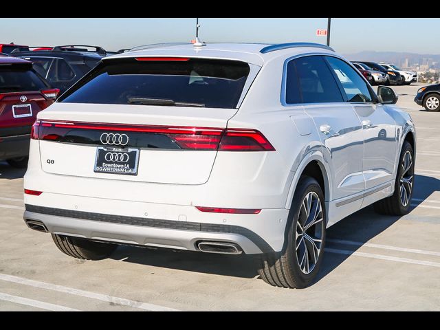 2025 Audi Q8 Premium