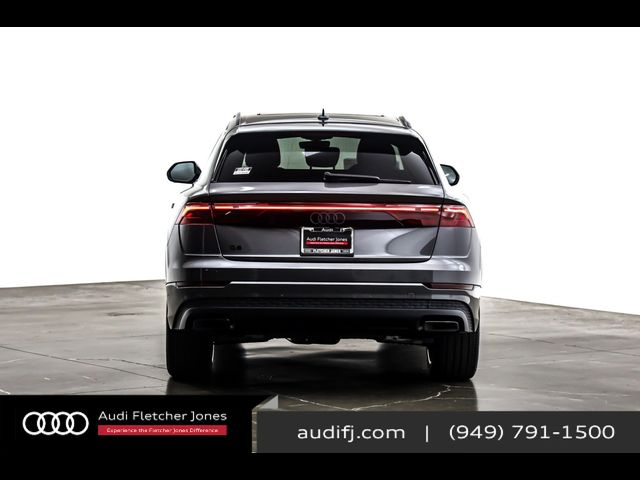 2025 Audi Q8 Premium