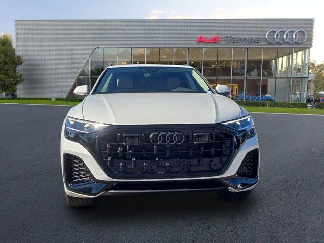 2025 Audi Q8 Premium