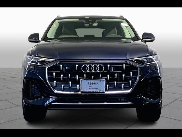 2025 Audi Q8 Premium Plus