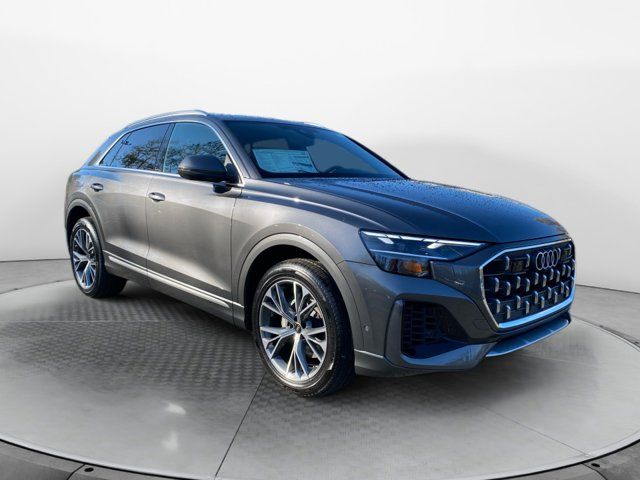 2025 Audi Q8 Premium Plus