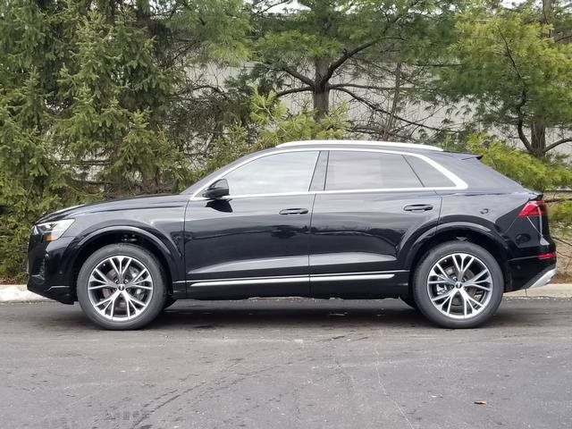 2025 Audi Q8 Premium Plus