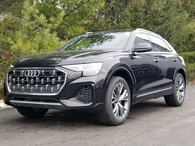 2025 Audi Q8 Premium Plus