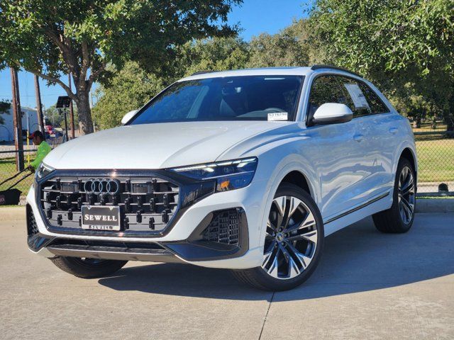 2025 Audi Q8 Premium Plus