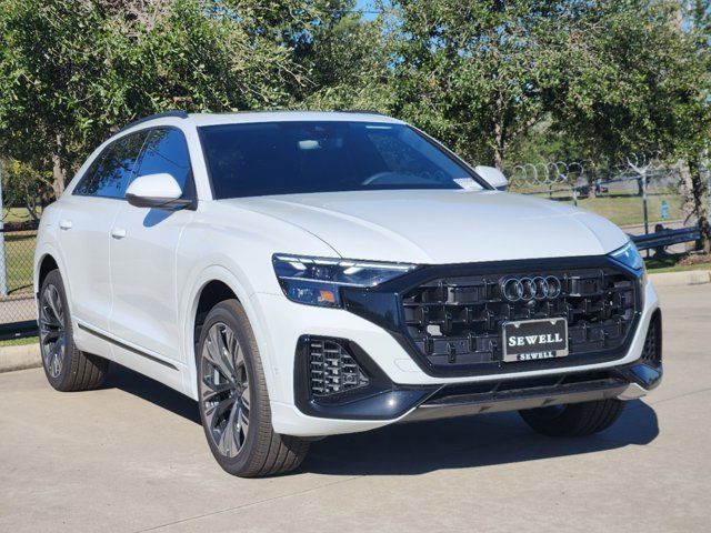 2025 Audi Q8 Premium Plus