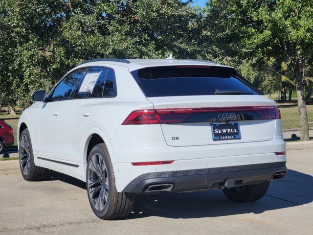 2025 Audi Q8 Premium Plus