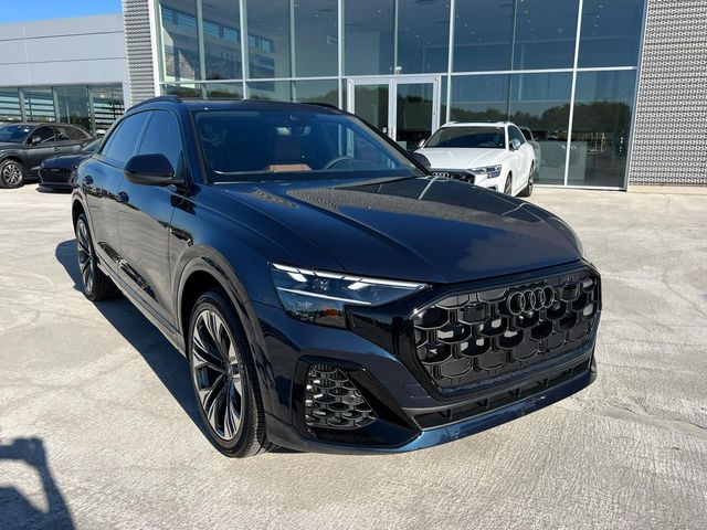 2025 Audi Q8 Premium Plus