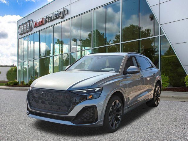 2025 Audi Q8 Premium Plus