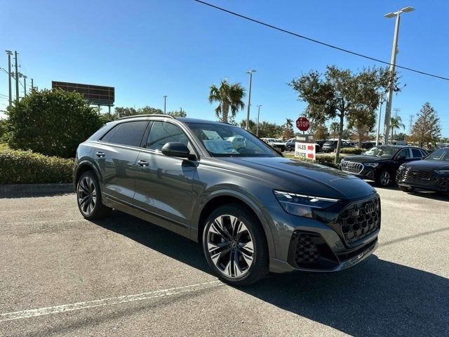 2025 Audi Q8 Premium Plus