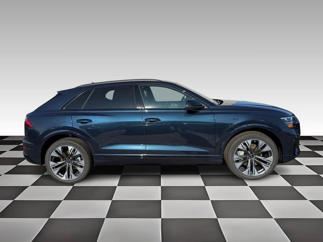 2025 Audi Q8 Premium Plus