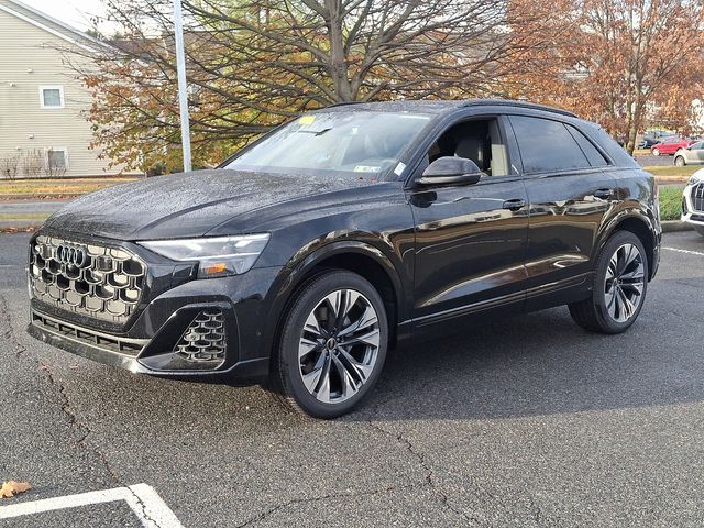 2025 Audi Q8 Premium Plus