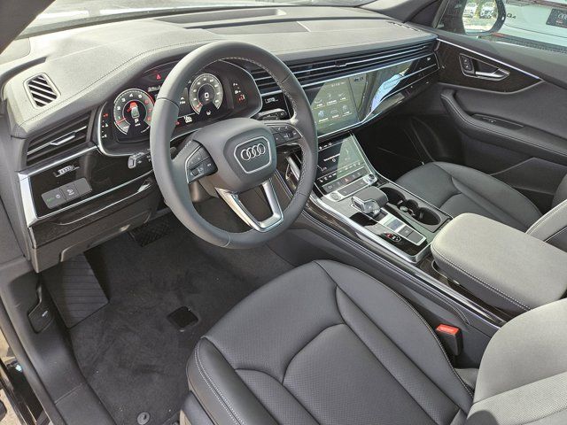 2025 Audi Q8 Premium Plus