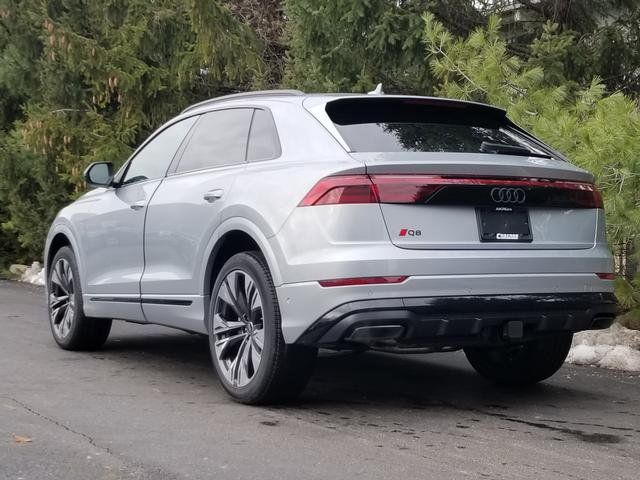 2025 Audi Q8 Premium Plus