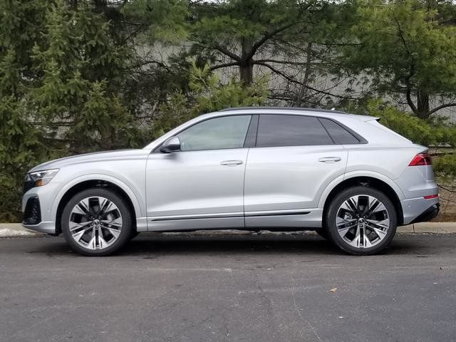 2025 Audi Q8 Premium Plus