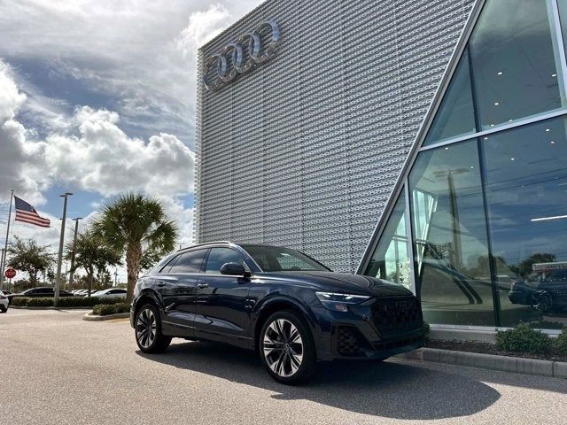 2025 Audi Q8 Premium Plus