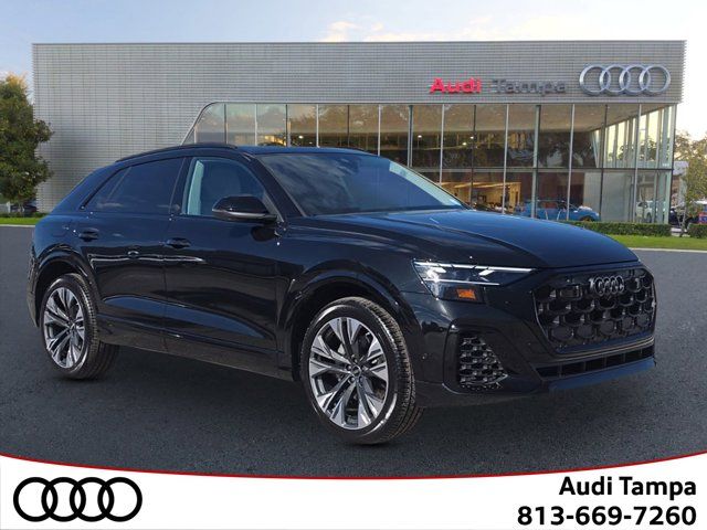 2025 Audi Q8 Premium Plus