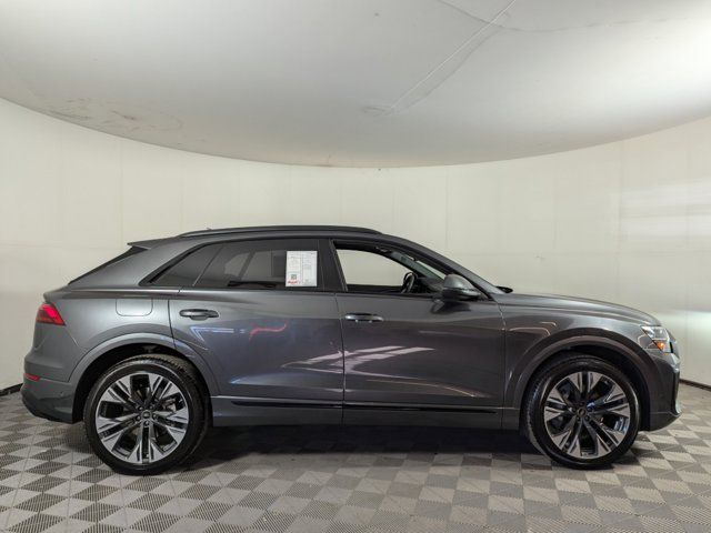 2025 Audi Q8 Premium Plus