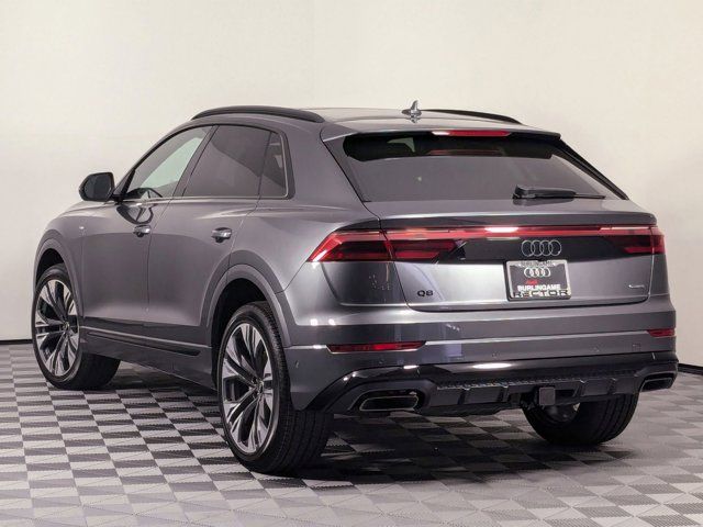 2025 Audi Q8 Premium Plus
