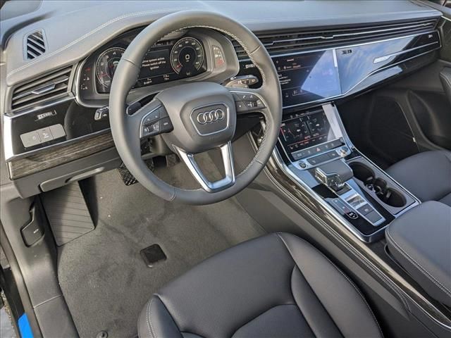 2025 Audi Q8 Premium Plus