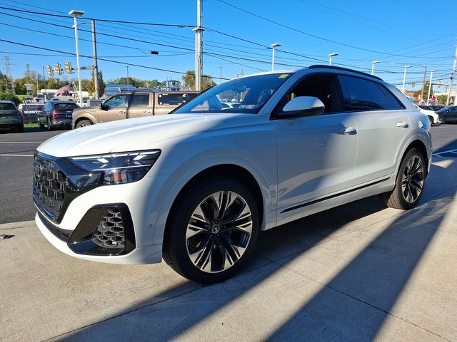 2025 Audi Q8 Premium Plus