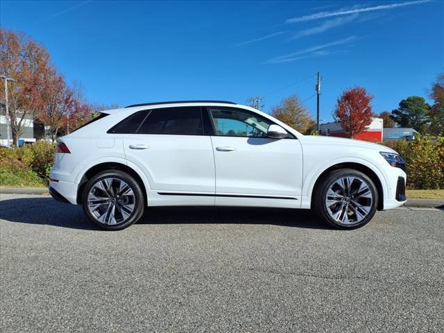 2025 Audi Q8 Premium Plus