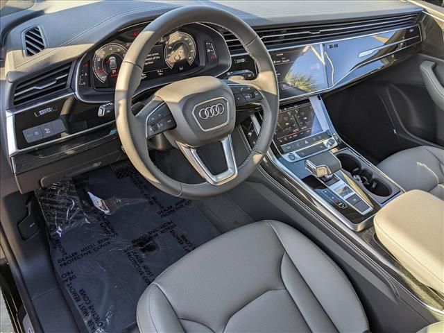 2025 Audi Q8 Premium Plus