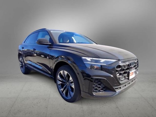 2025 Audi Q8 Premium Plus