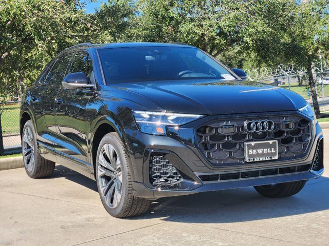 2025 Audi Q8 Premium Plus