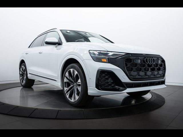 2025 Audi Q8 Premium Plus