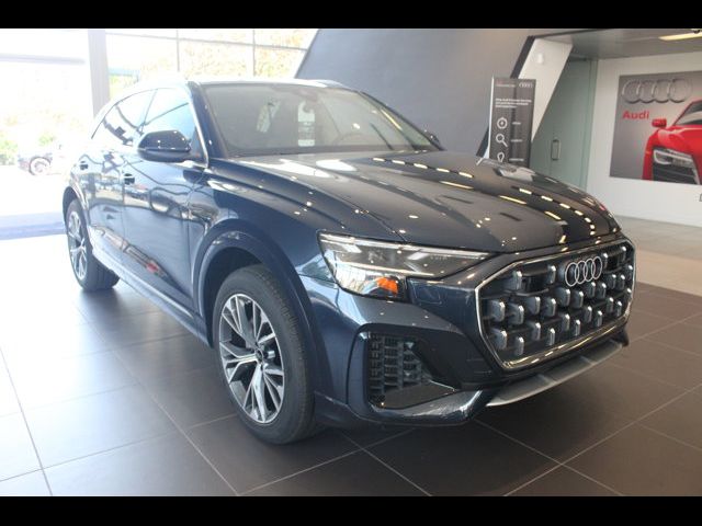 2025 Audi Q8 Premium