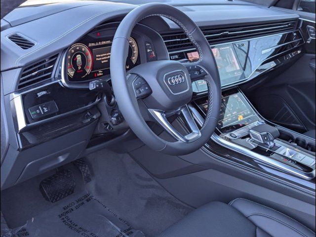 2025 Audi Q8 Prestige