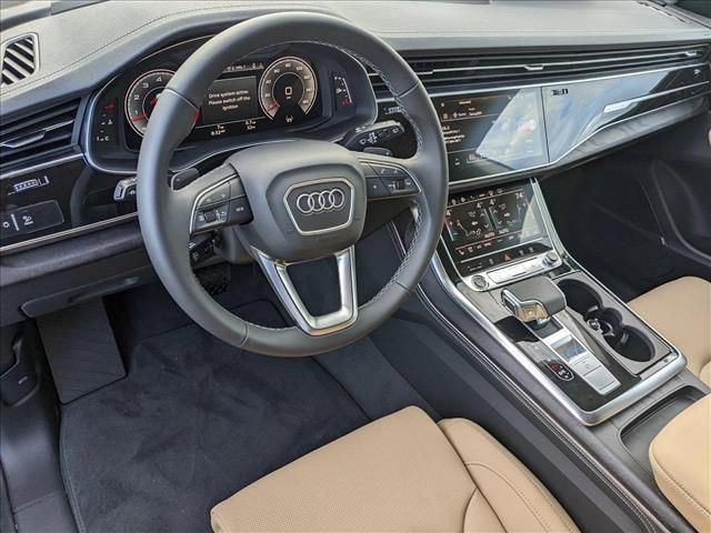 2025 Audi Q8 Prestige